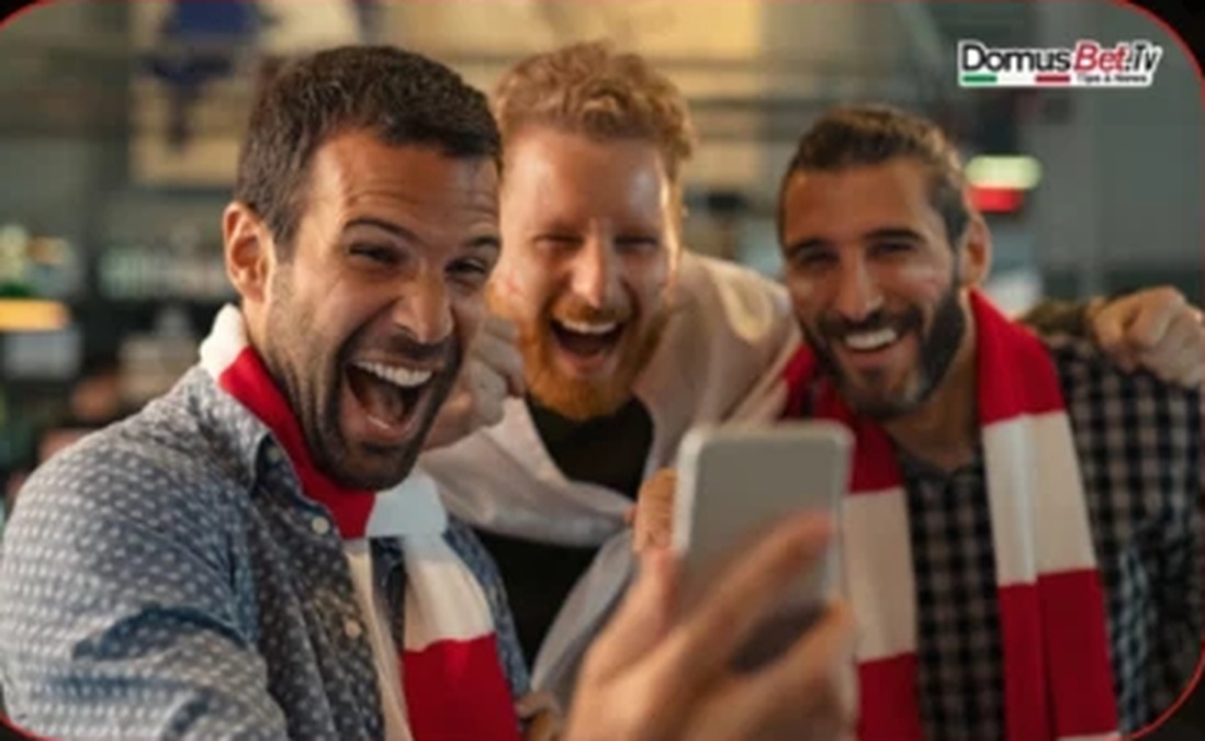 Tifosi allo stadio con le sciarpe — DomusBet.Tv Experience